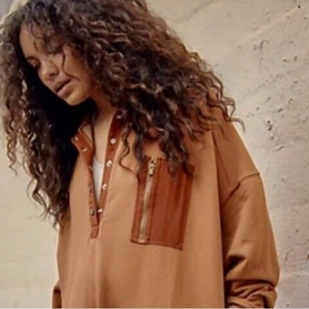 Free People block party sweatshirt dress in sz. XS runs big - Picture 2 of 3
